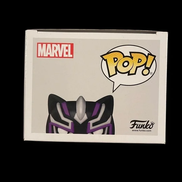Black Panther #830 Funko Pop - Picture 3 of 6